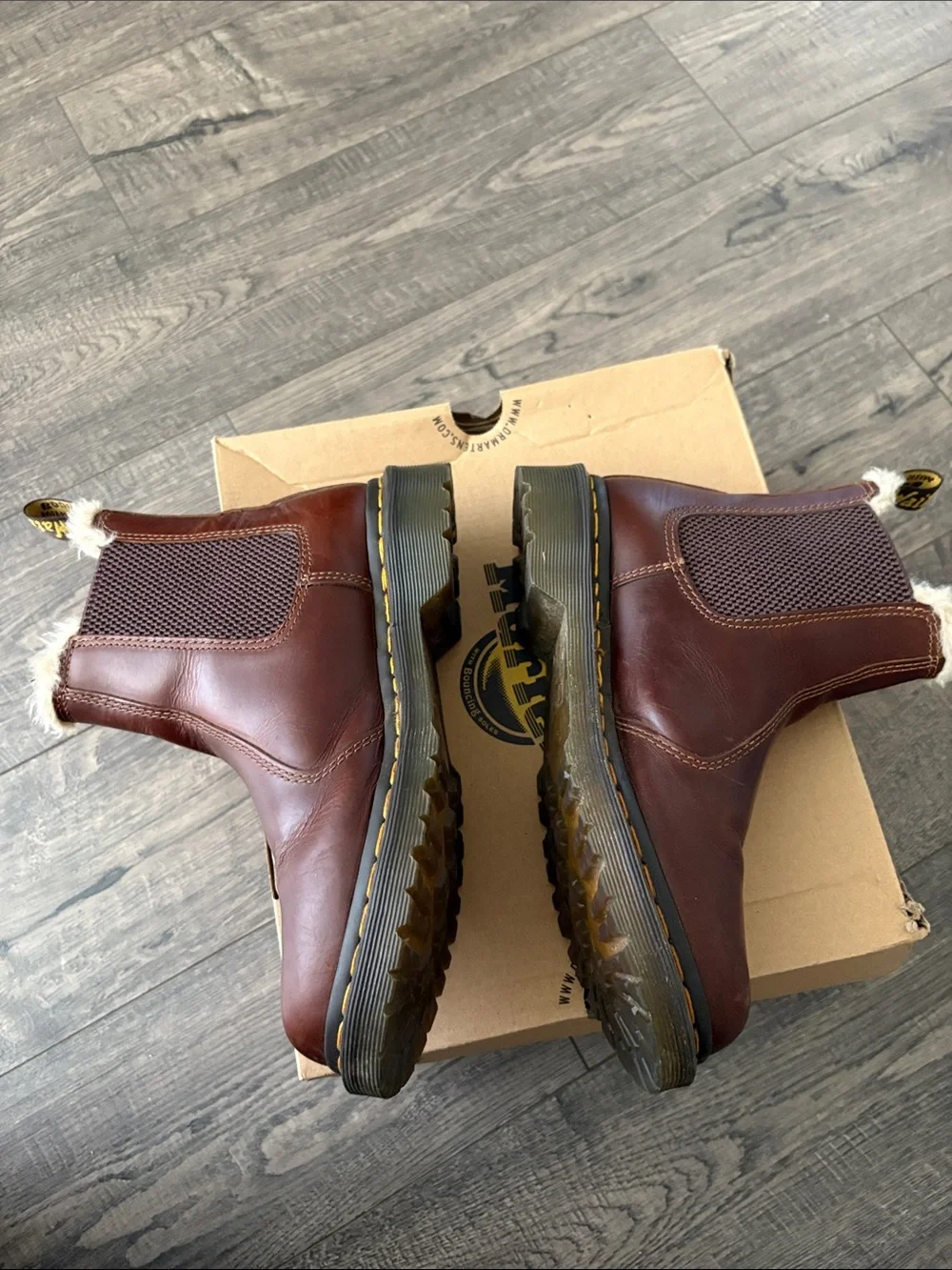 🍁🍂Dr. Martens Brown Faux-Fur Chelsea Ankle Boots🍂🍁